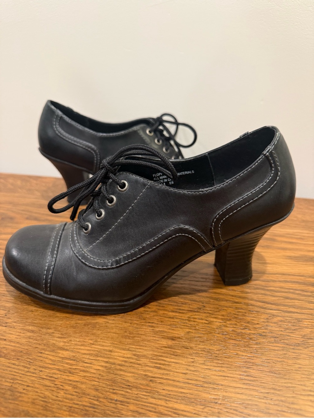 Vintage Mudd Black Lace-Up Oxford Heels | Women's 7.5 | Y2K Academic Goth - Picture 4 of 14